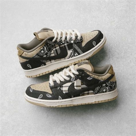 nike sb dunk low travis replica|travis scott dunks retail price.